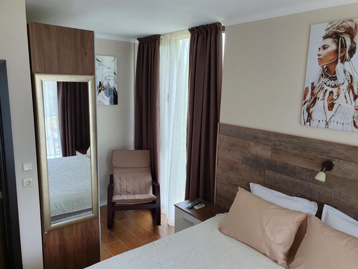 Апартамент За Гости ,,1В-15" Амара Бутик"" Ravda Buitenkant foto